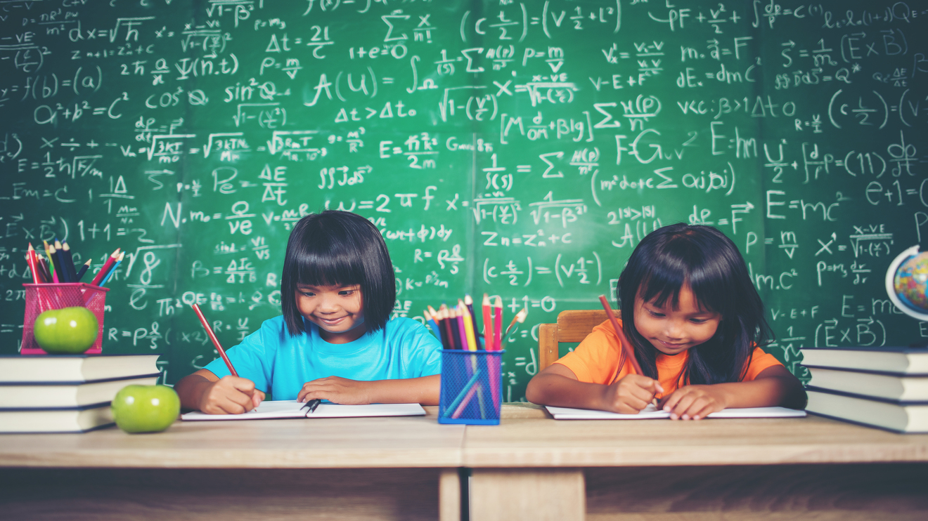 two-girls-study-together